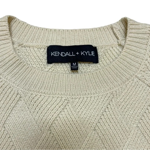Kendall & Kylie Crew Neck Cream Sweater Medium - Picture 5 of 5